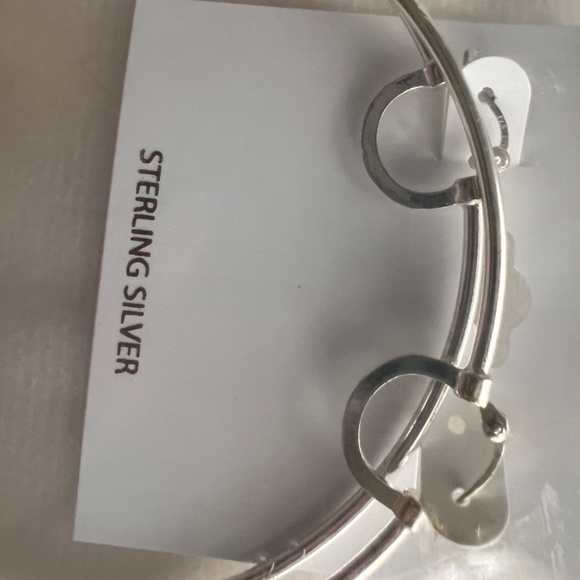 BRAND NEW - STERLING SILVER HOOP EARRINGS - Picture 2 of 4